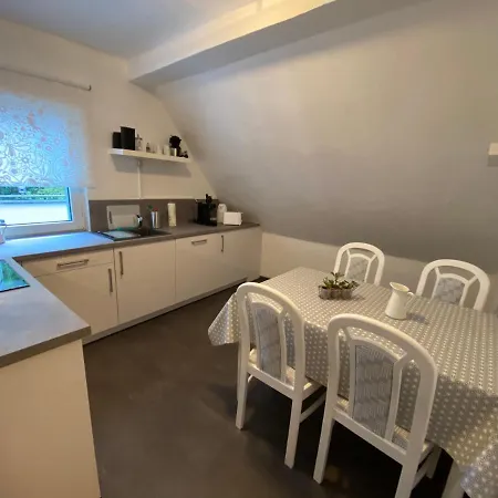 Gemuetlichkeit דירה